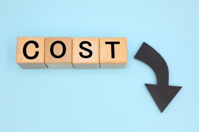 店舗を持たずコストカットを実現するオンライン結婚相談所のイメージ